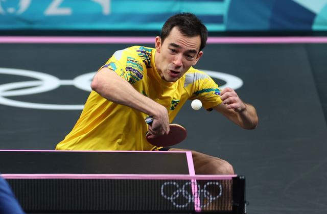 出对于网球 出对于网球