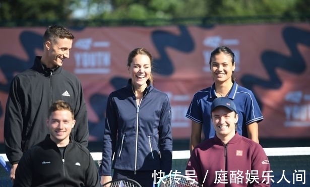 致球场上的 致球场上的