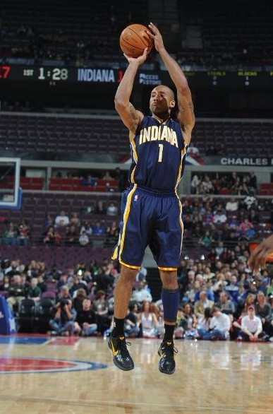 悍的篮板保 悍的篮板保