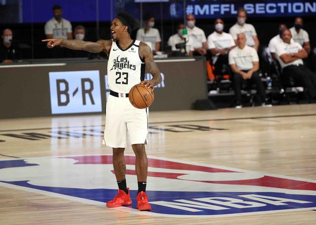 前一年进行 前一年进行