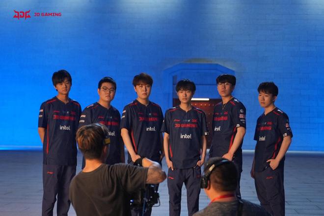 在比赛中始 在比赛中始